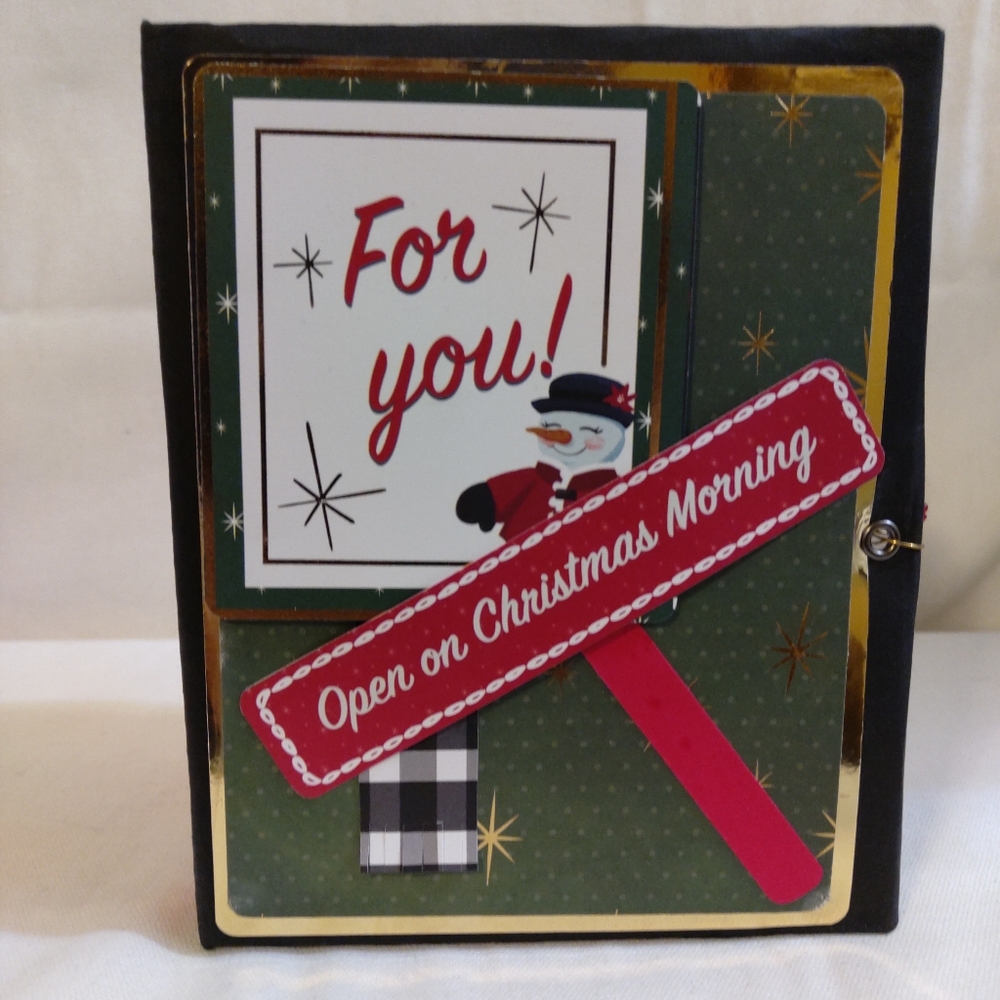 "Christmas Morning",  theme handmade Photo Album. 5.5x6.5x4